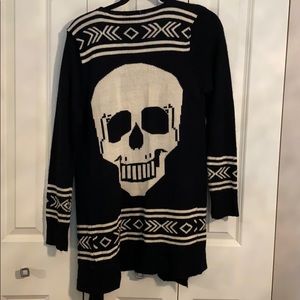 Skull Sweater Size Small/ Medium
